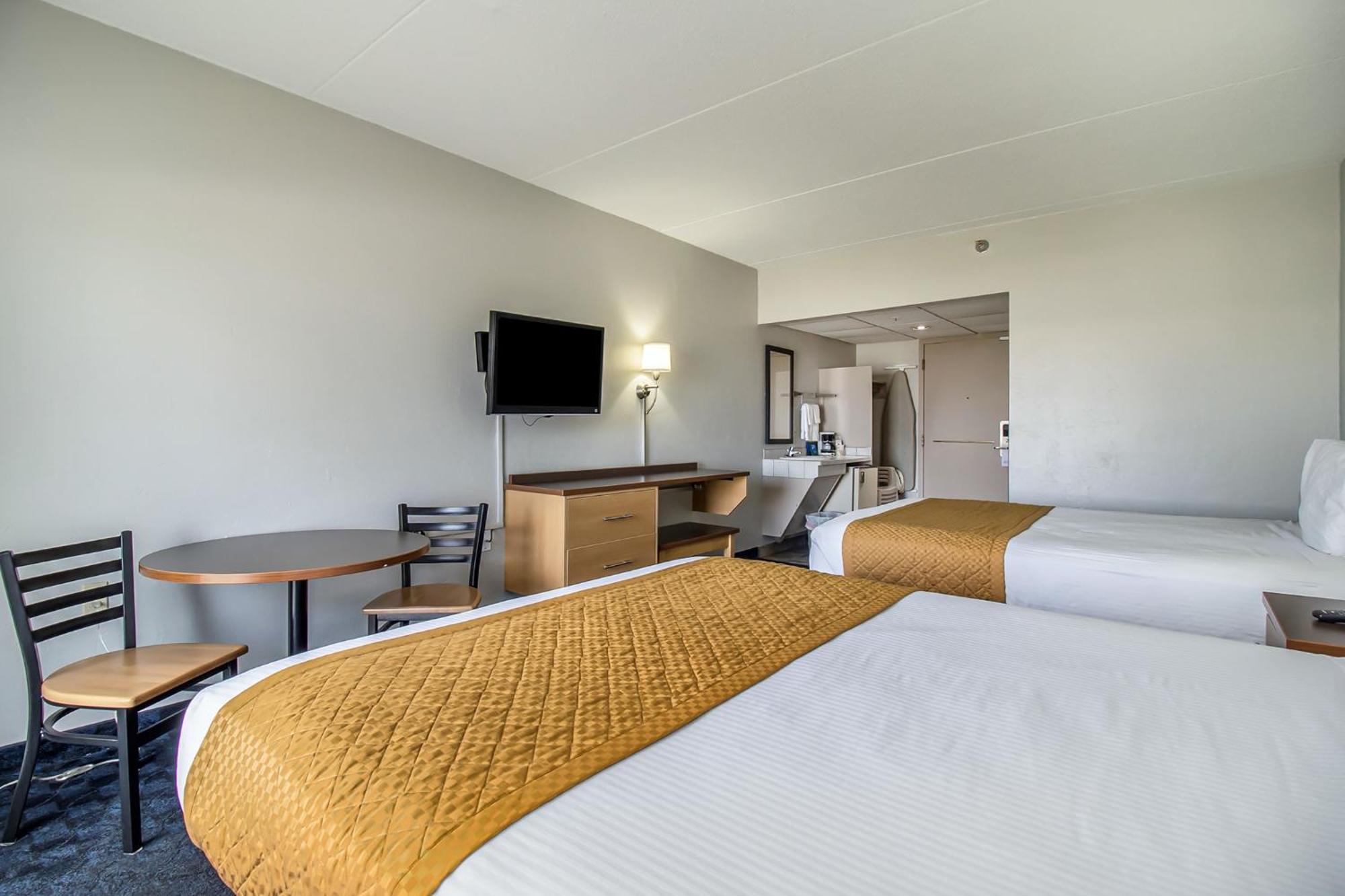 Dunes Waterfront Resort Миърс Екстериор снимка
