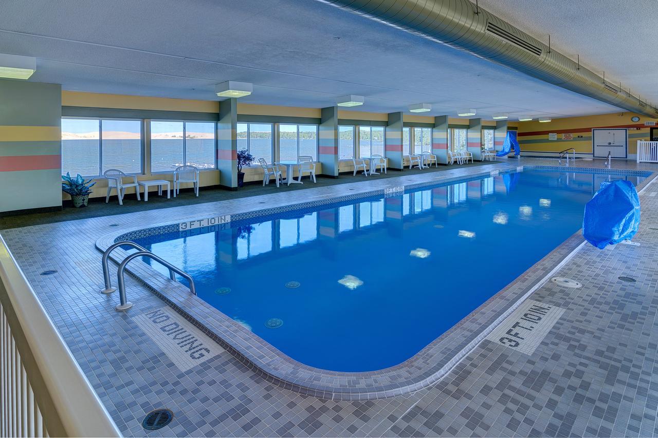 Dunes Waterfront Resort Миърс Екстериор снимка