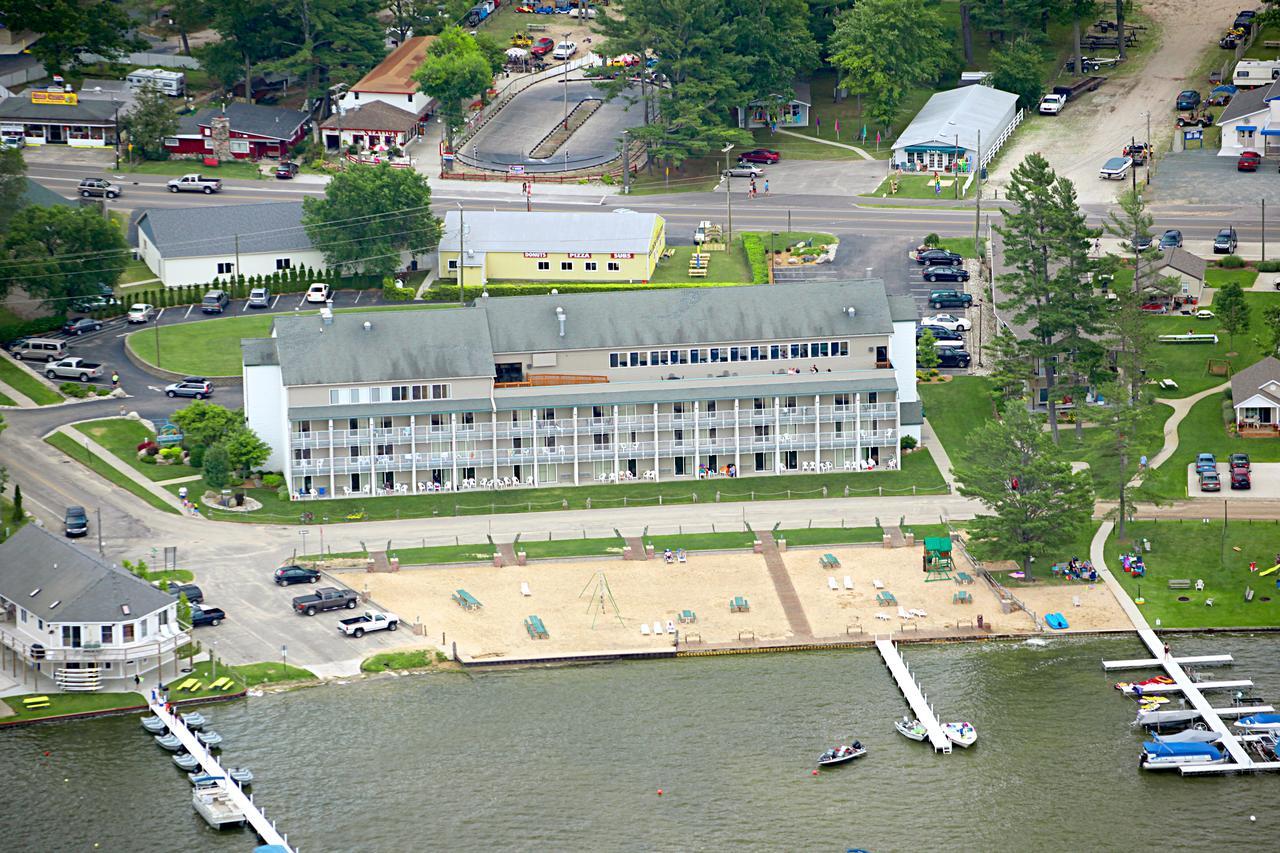Dunes Waterfront Resort Миърс Екстериор снимка